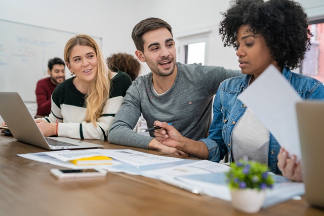 Illustration de l'article : Soft skills et hard skills : quelles compétences développer en formation ?
